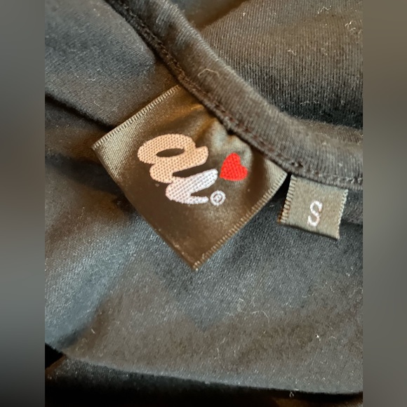 Women’s Vintage “ music lovers “ sweater ( small ) - Picture 3 of 4